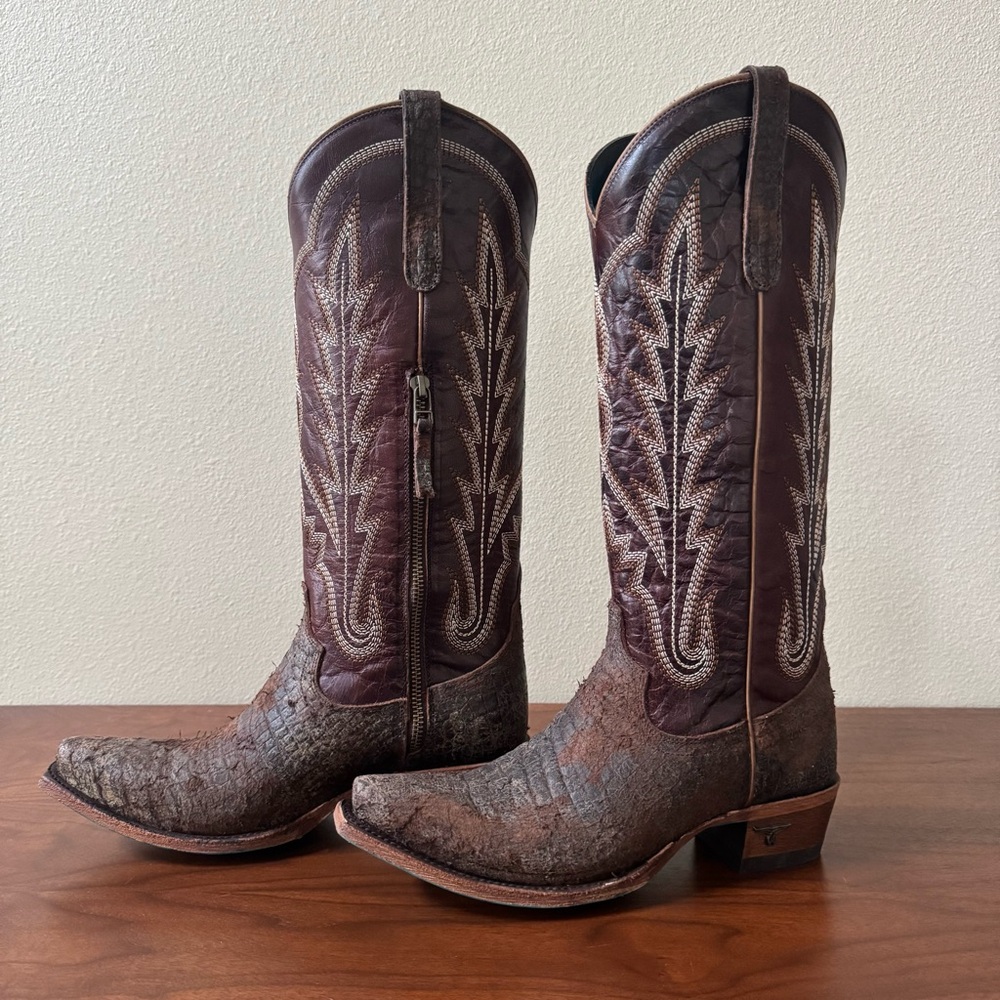 SOLD❌NIB 7.5 B Lane Skylight Chocolate Cowgirl Boots Crocodile Leather Zip Brown